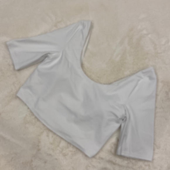 EUC * Athleta * Exhilarate Crop * Small - Picture 1 of 3